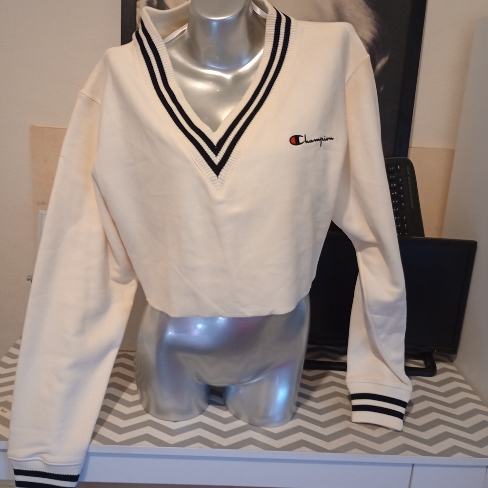 Champion Cream V-Neck Pullover with Black Accents